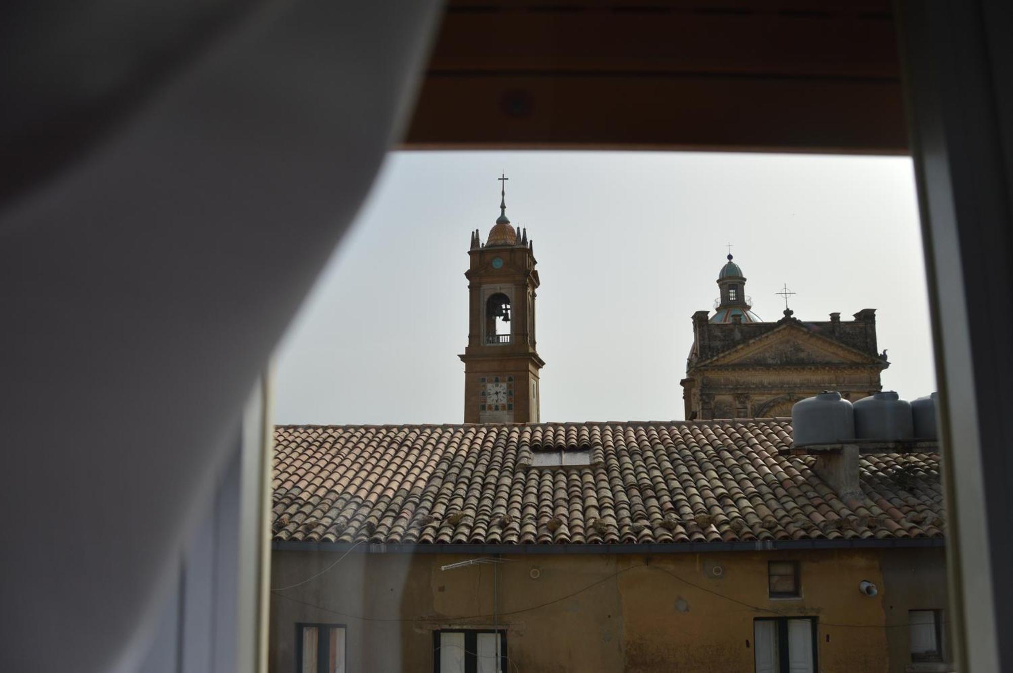 I Colori Della Sicilia Hotel กัลตาจีโรเน ภายนอก รูปภาพ
